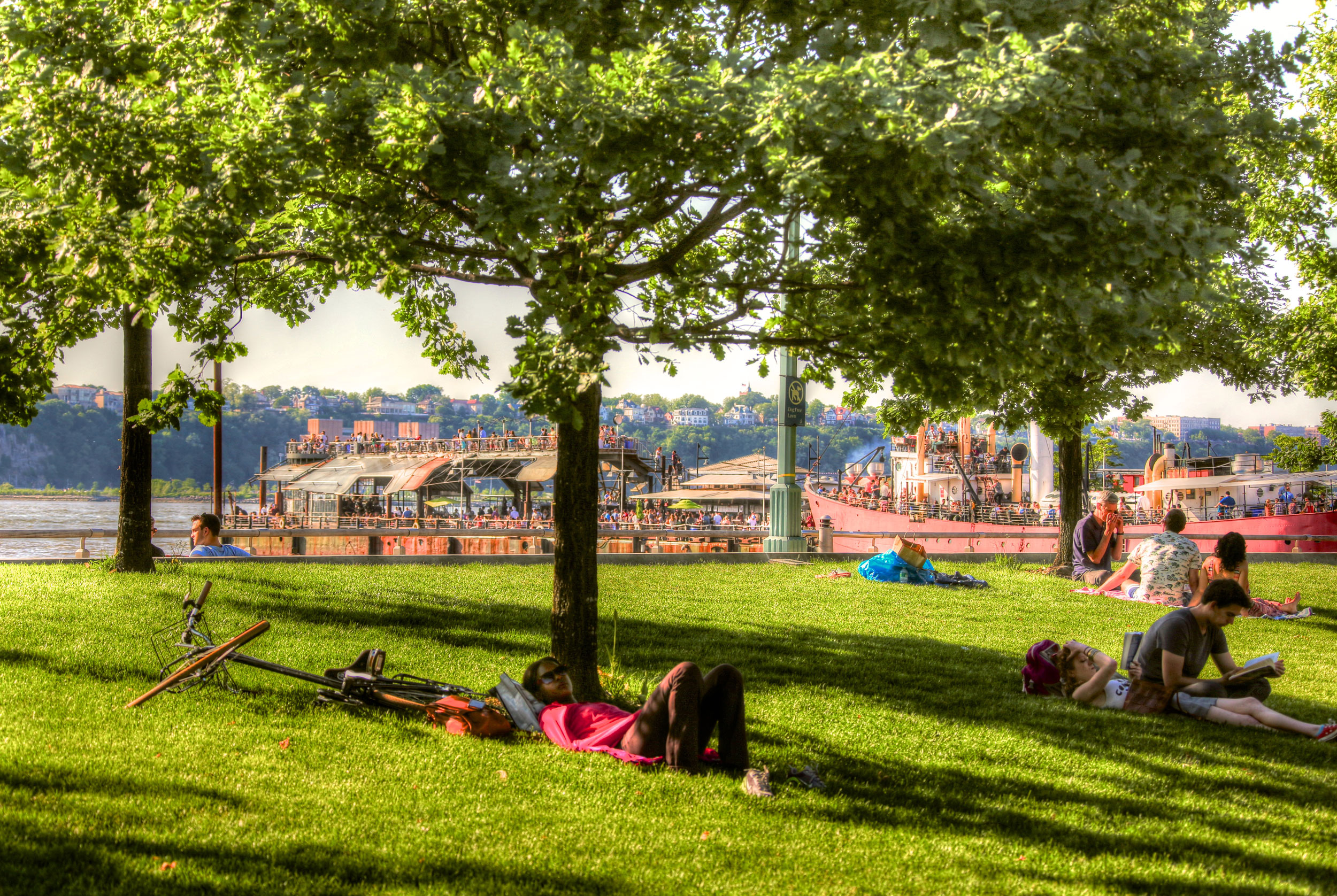 Am Hudson River entlang