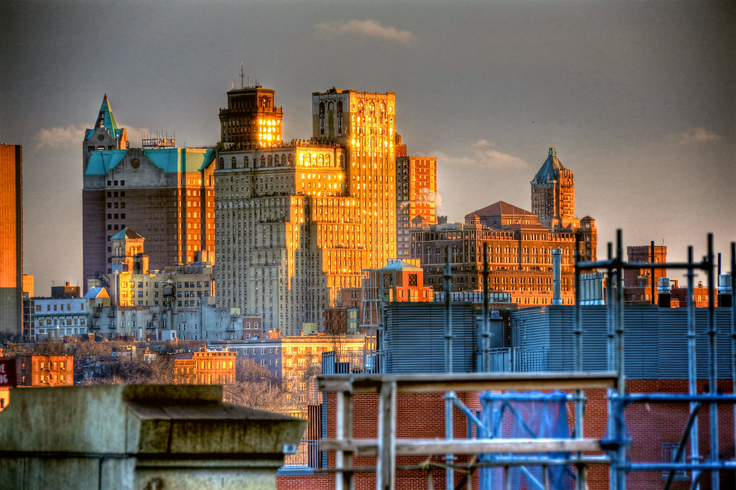 Das ist nur die Sonne, die sich da so spiegelt!